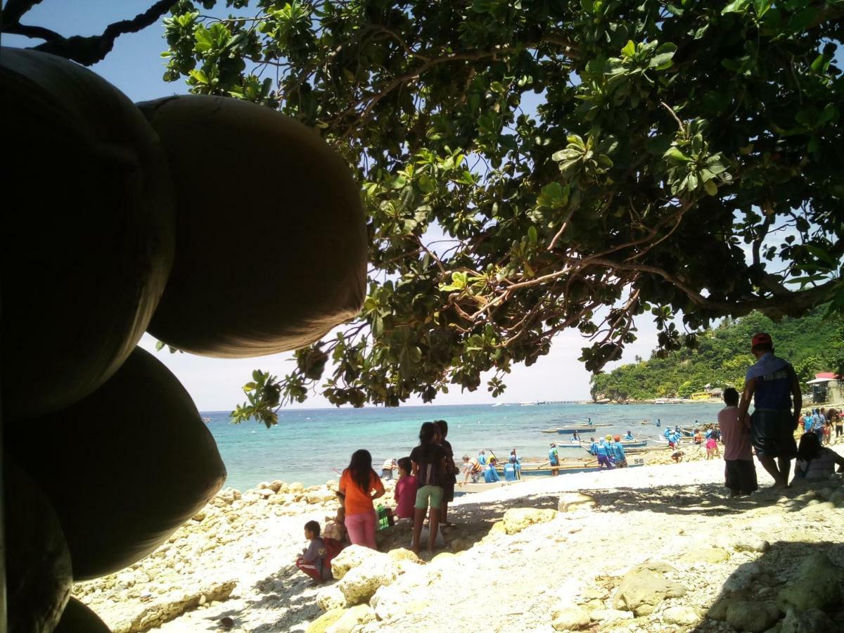 Mother Teresa Rooms&Restaurant Oslob Exterior foto