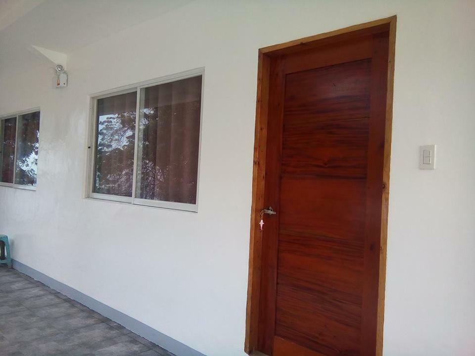 Mother Teresa Rooms&Restaurant Oslob Exterior foto